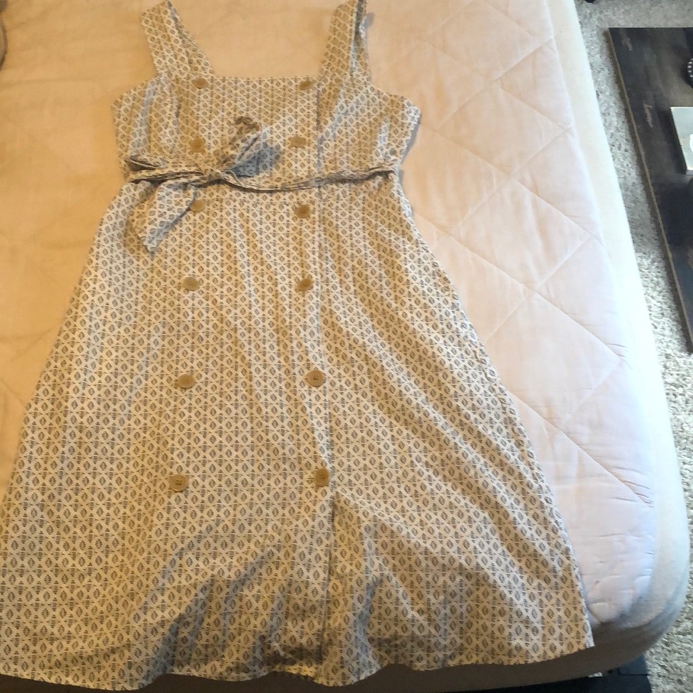 Midi pattern button the dress